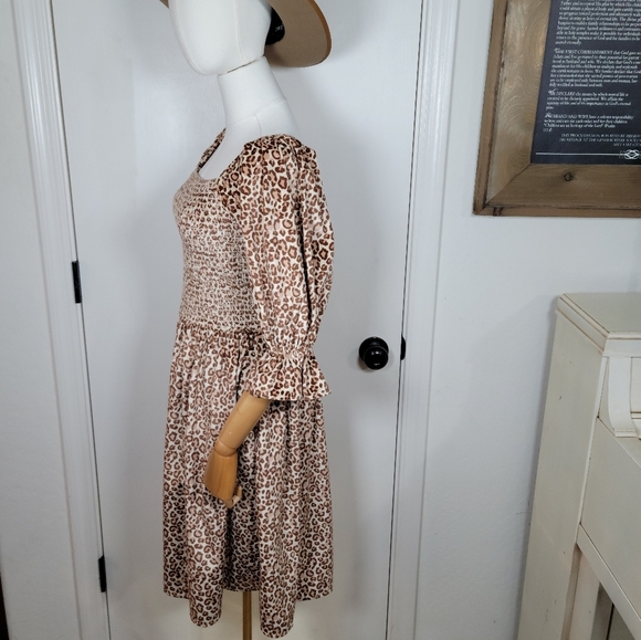 Ivy City Co. Leapord Print Smocked Dress Size Small - Picture 8 of 15